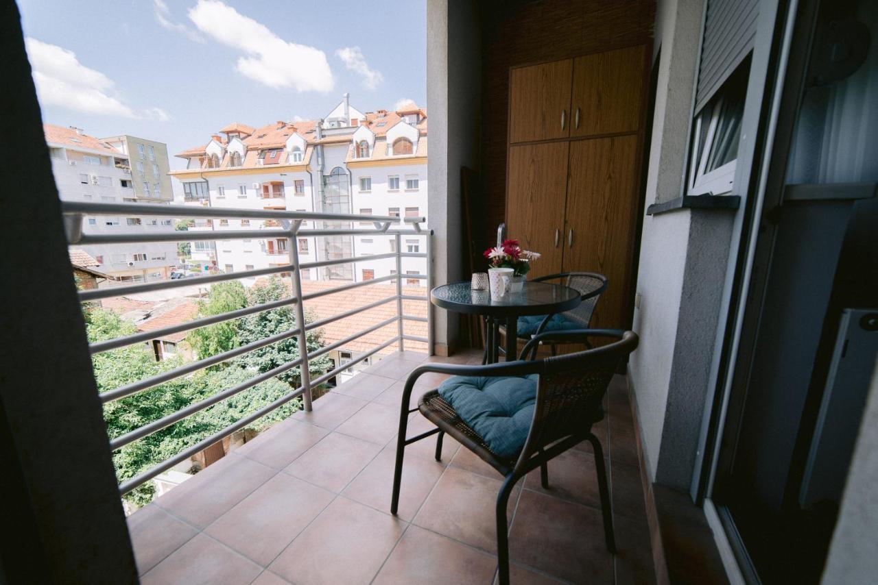 Apartment Lipa Novi Sad Luaran gambar